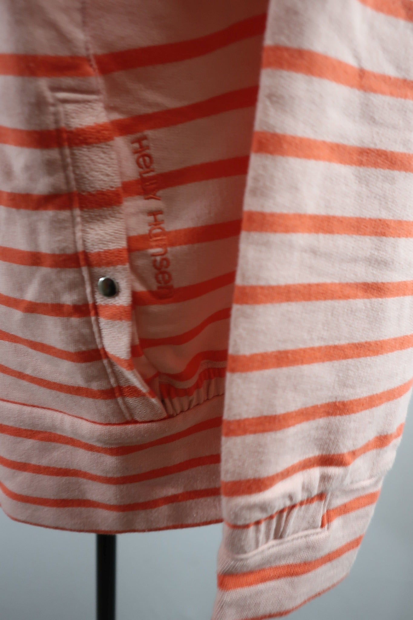 HELLY HANSEN moteriškas laisvalaikio kostiumas - džemperis ir sijonas S dydis