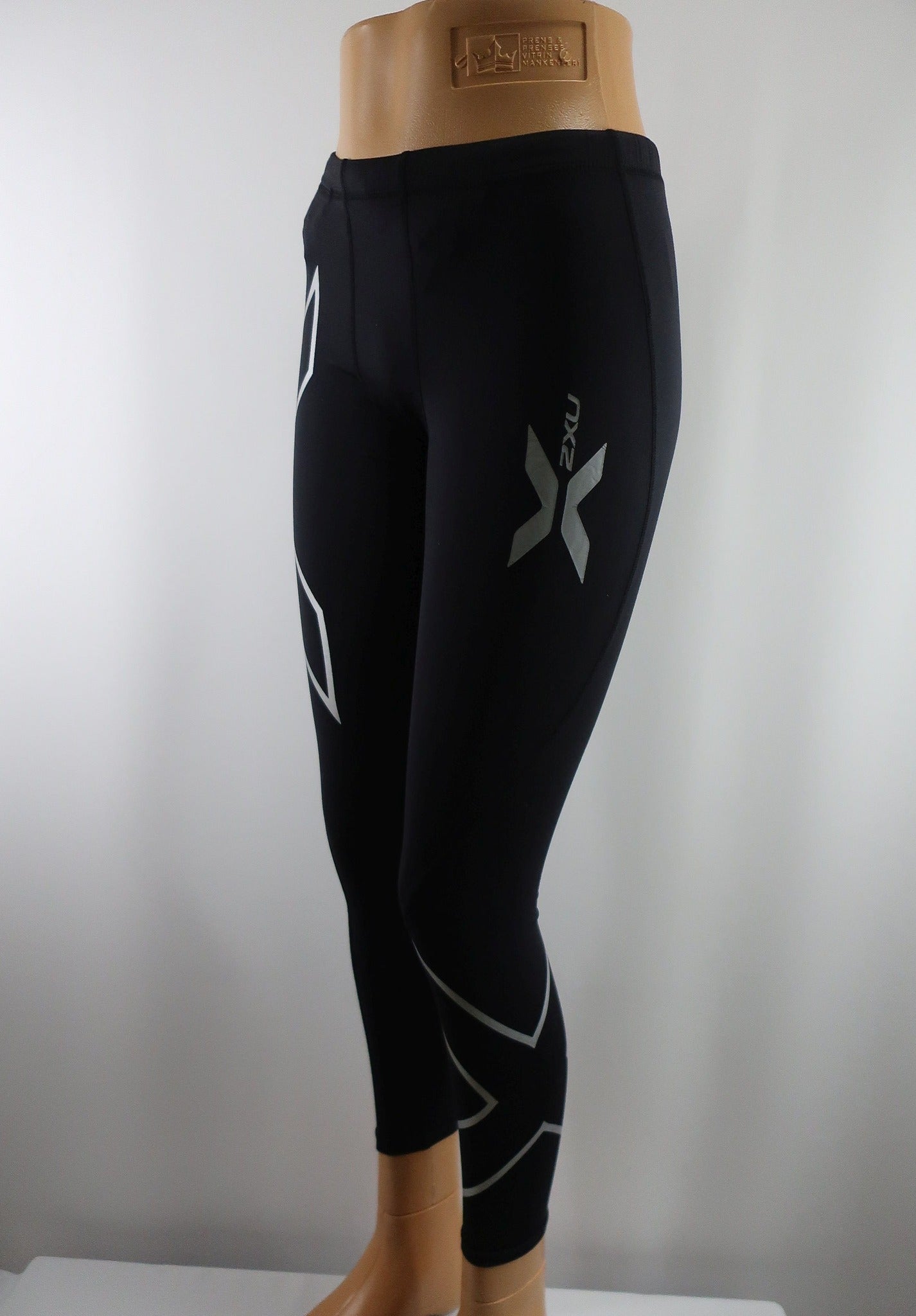 2XU vyriškos sportinės kompresinės tamprės M dydis