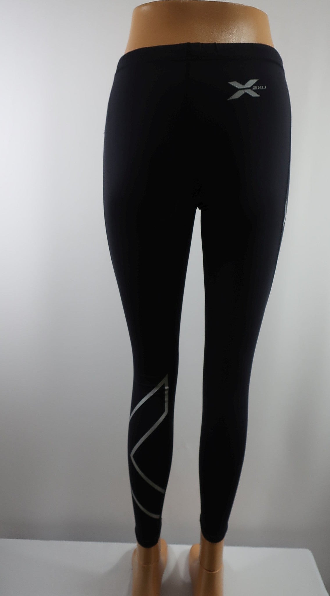 2XU vyriškos sportinės kompresinės tamprės M dydis