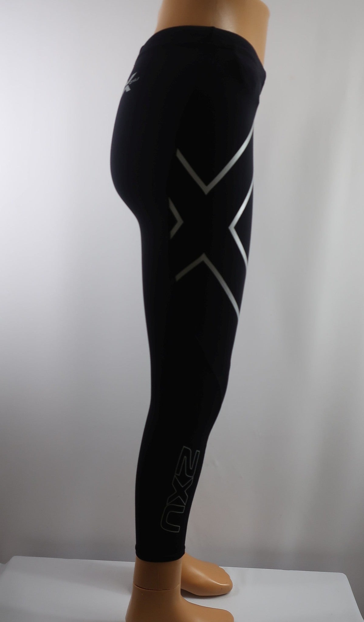 2XU vyriškos sportinės kompresinės tamprės M dydis