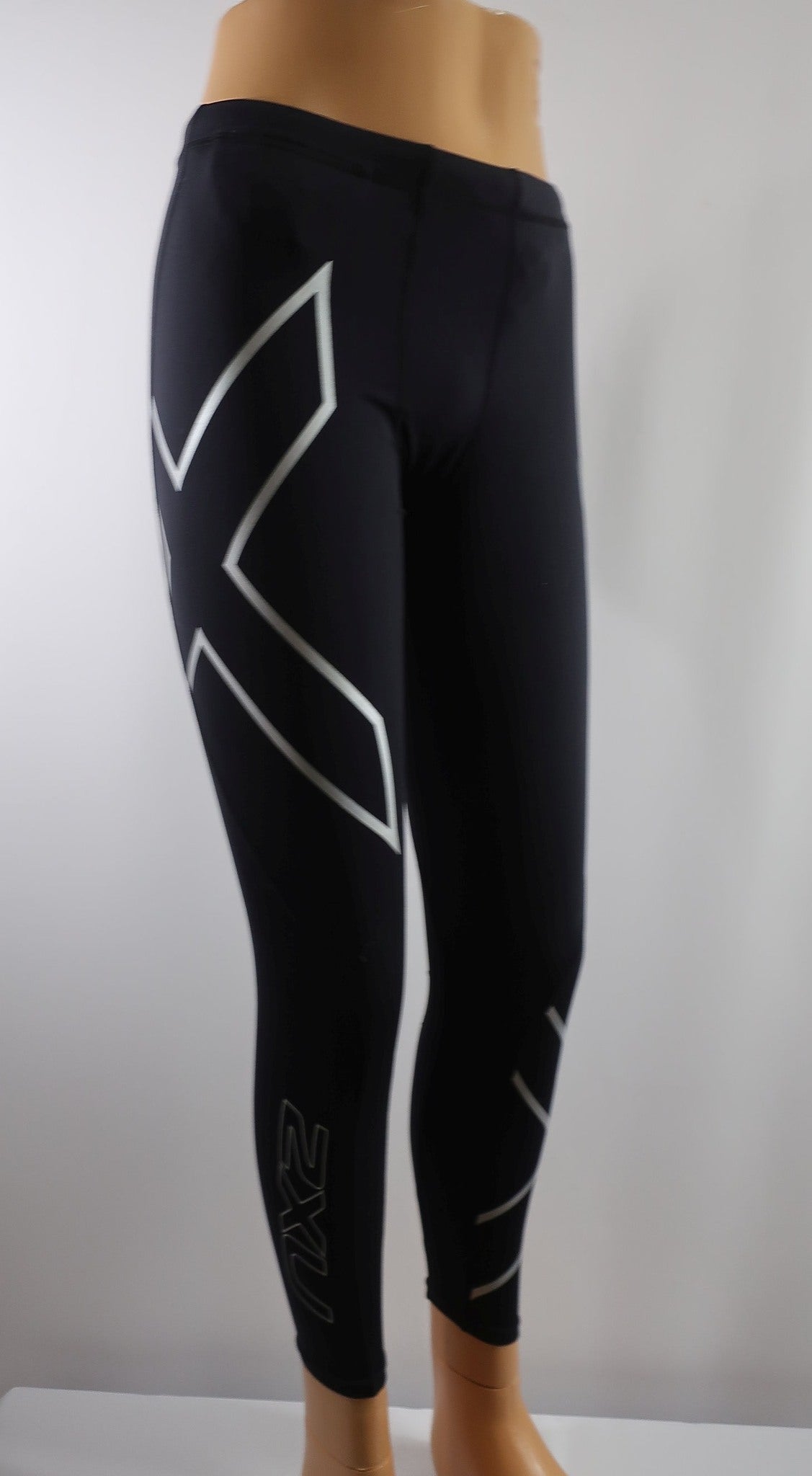 2XU vyriškos sportinės kompresinės tamprės M dydis