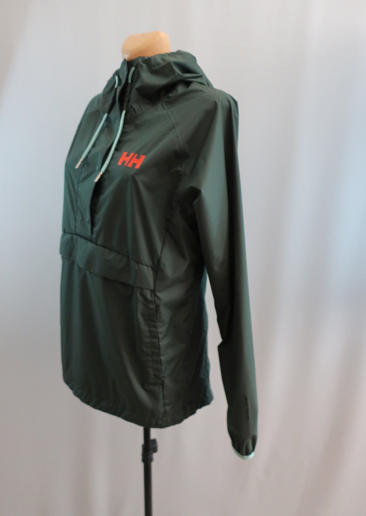 HELLY HANSEN moteriška lengva membraninė striukė L dydis