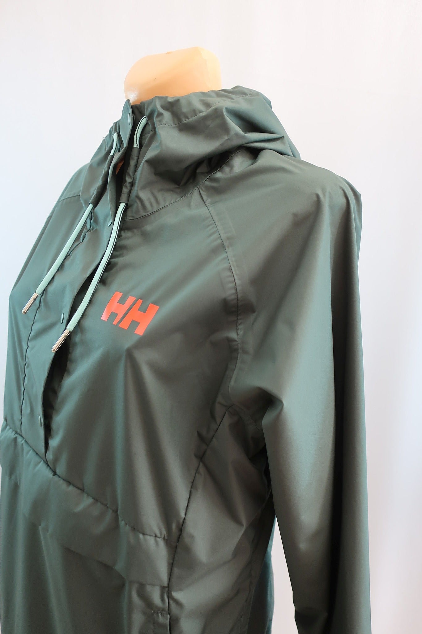 HELLY HANSEN moteriška lengva membraninė striukė L dydis