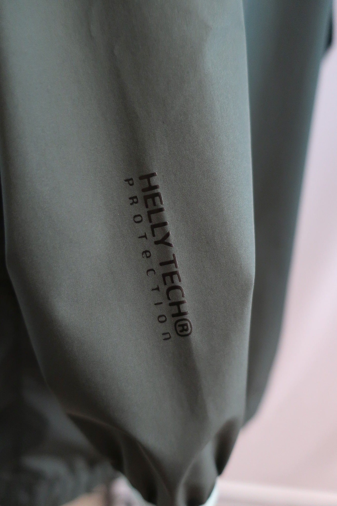 HELLY HANSEN moteriška lengva membraninė striukė L dydis