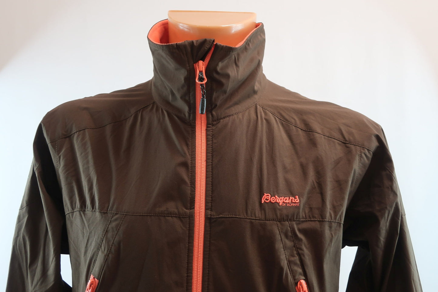 BERGANS vyriška lengva striukė /vėjinukė S dydis