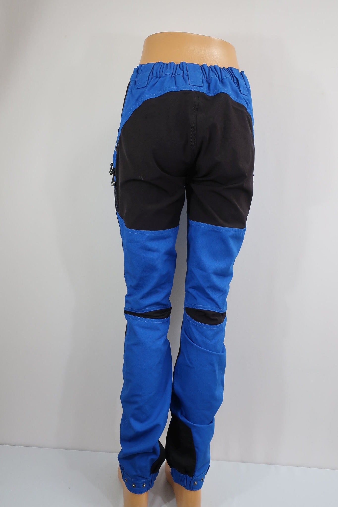 REVOLIUTION RACE moteriškos laisvalaikio, trekingo kelnės M dydis