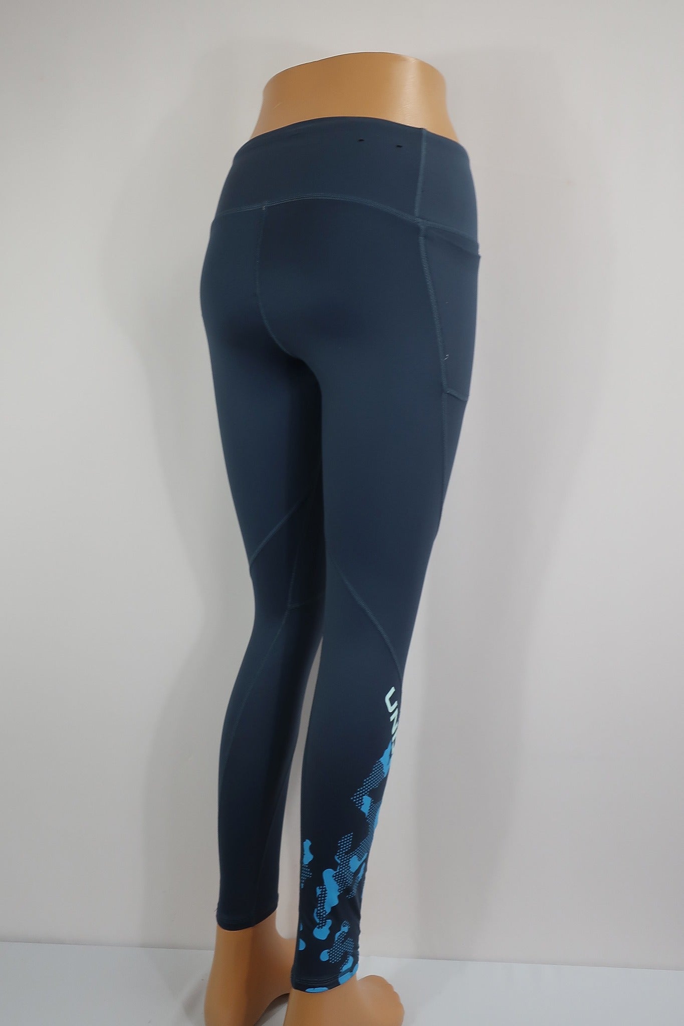 UNDER ARMOUR moteriškos sportinės, laisvalaikio tamprės M dydis