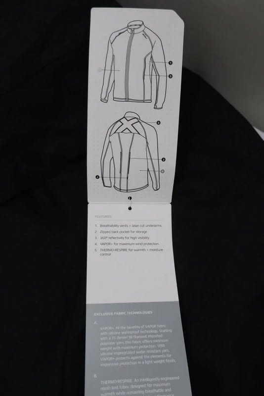 2XU vyriškas naujas sportinis švarkas L/ XL dydis