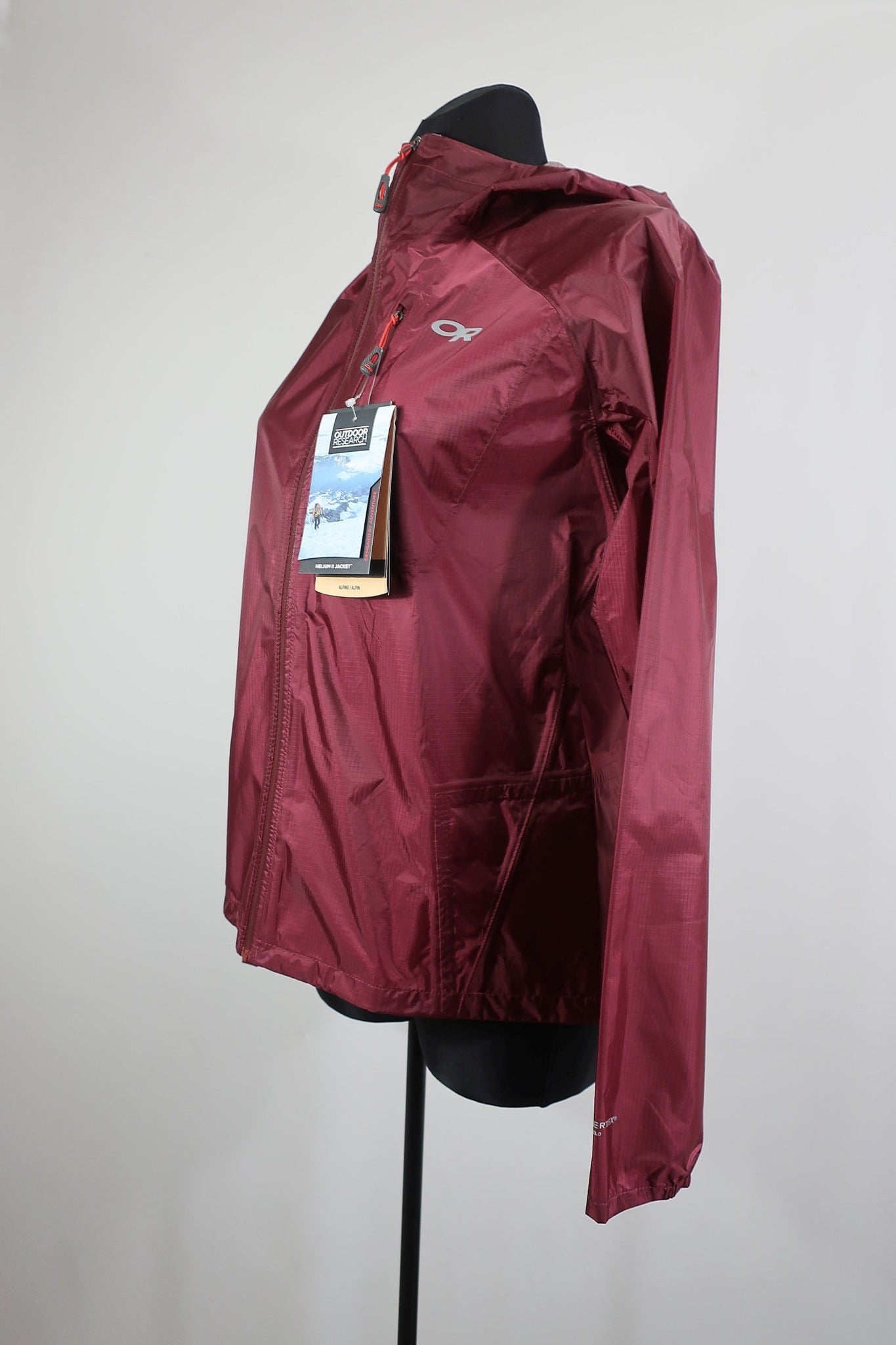 OUTDOOR RESEARCH moteriška nauja striukė M dydis