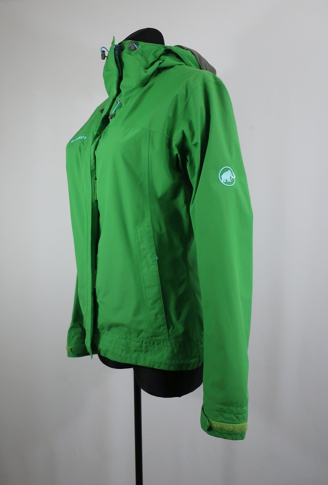 MAMMUT moteriška striukė S dydis