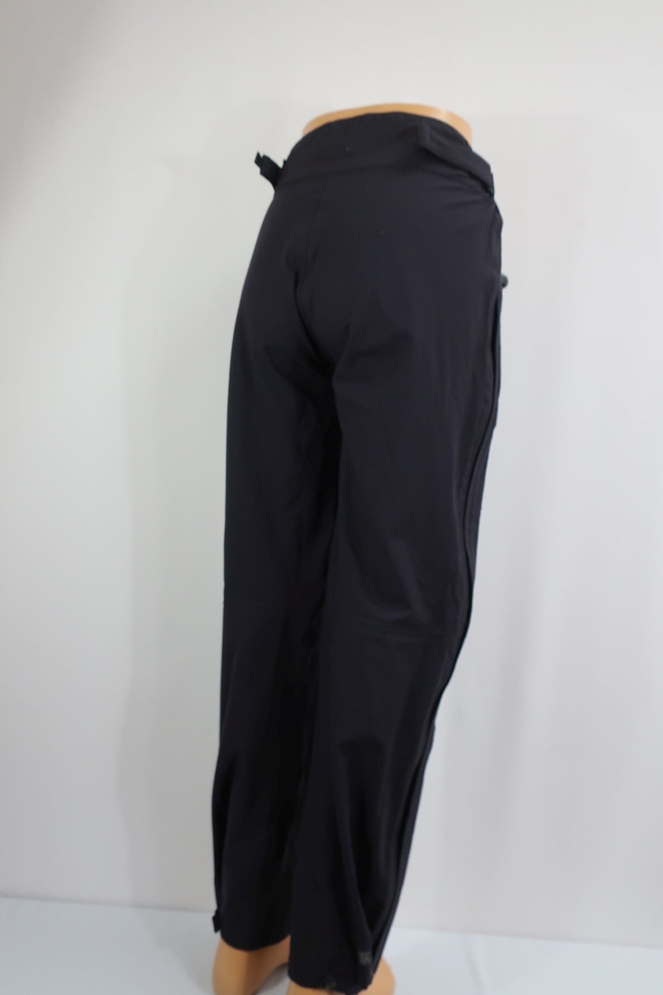 BERGANS vyriškos membraninės neperšlampančios laisvalaikio kelnės M dydis