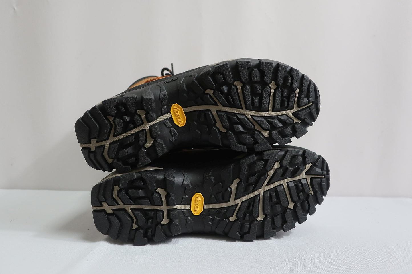 AKU nauji odiniai laisvalaikio, žygio batai su Gore-Tex 37,5/38 dydis
