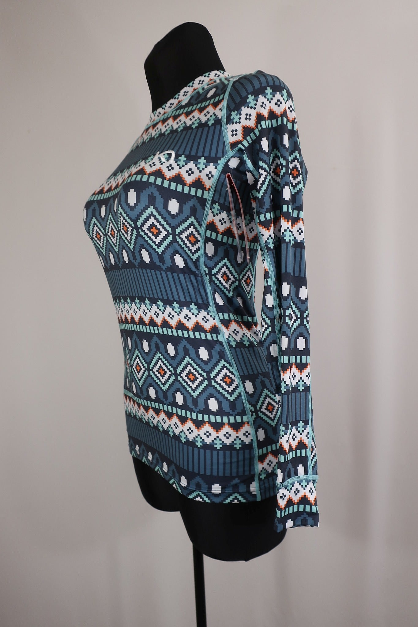 KARITRAA naujas moteriškas termo rūbų komplektas - marškinėliai ir tamprės S dydis