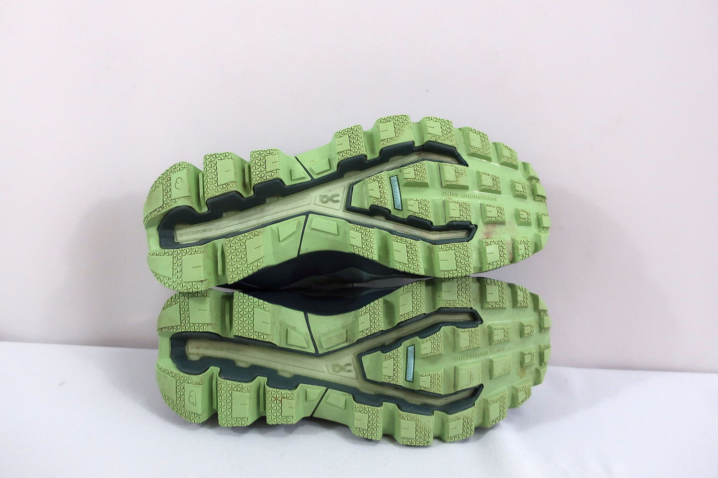 ON CLOUD (Swiss Engineering) sportiniai batai 38/38,5 dydis