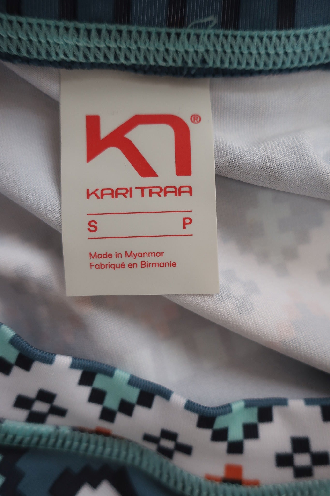 KARITRAA naujas moteriškas termo rūbų komplektas - marškinėliai ir tamprės S dydis