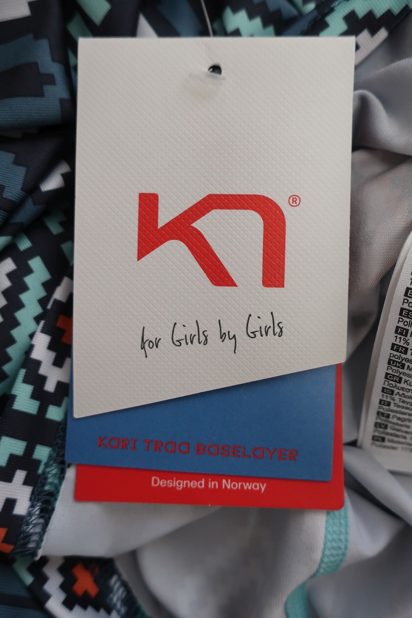 KARITRAA naujas moteriškas termo rūbų komplektas - marškinėliai ir tamprės S dydis