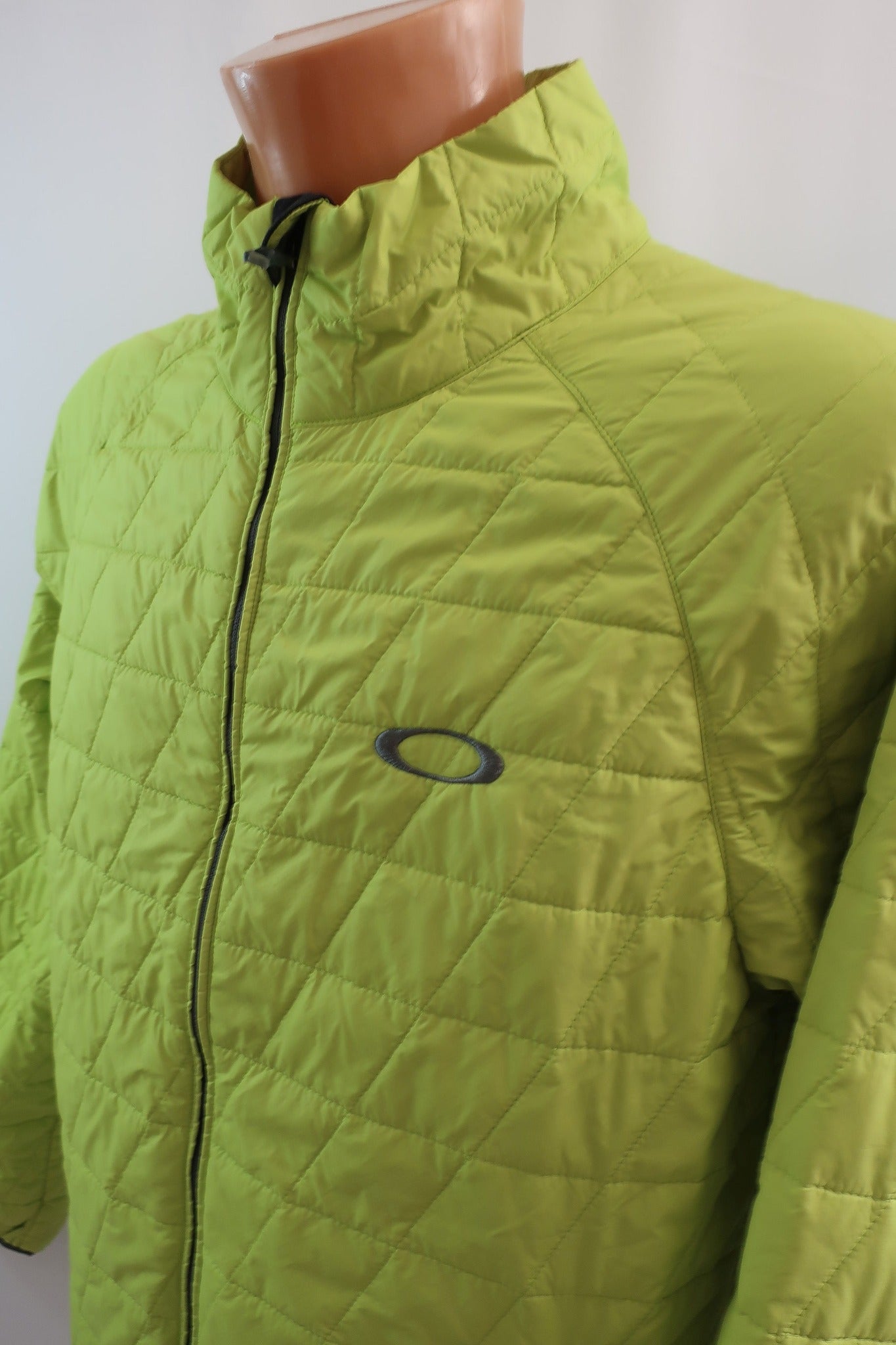 OAKLEY vyriška striukė su Primaloft M/L dydis