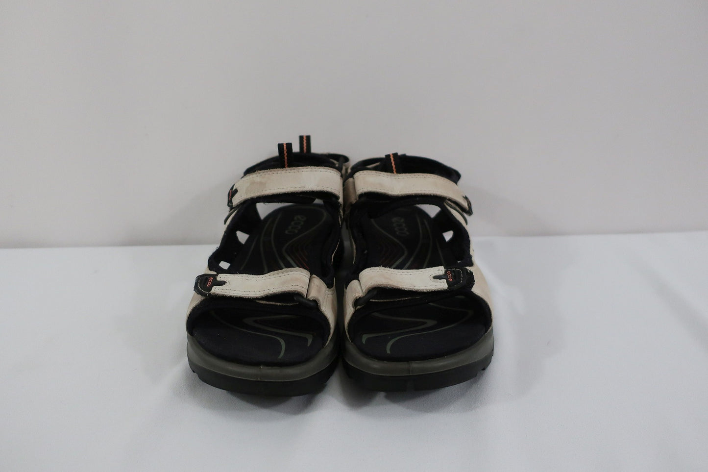 ECCO sandalai/basutės 40 dydis