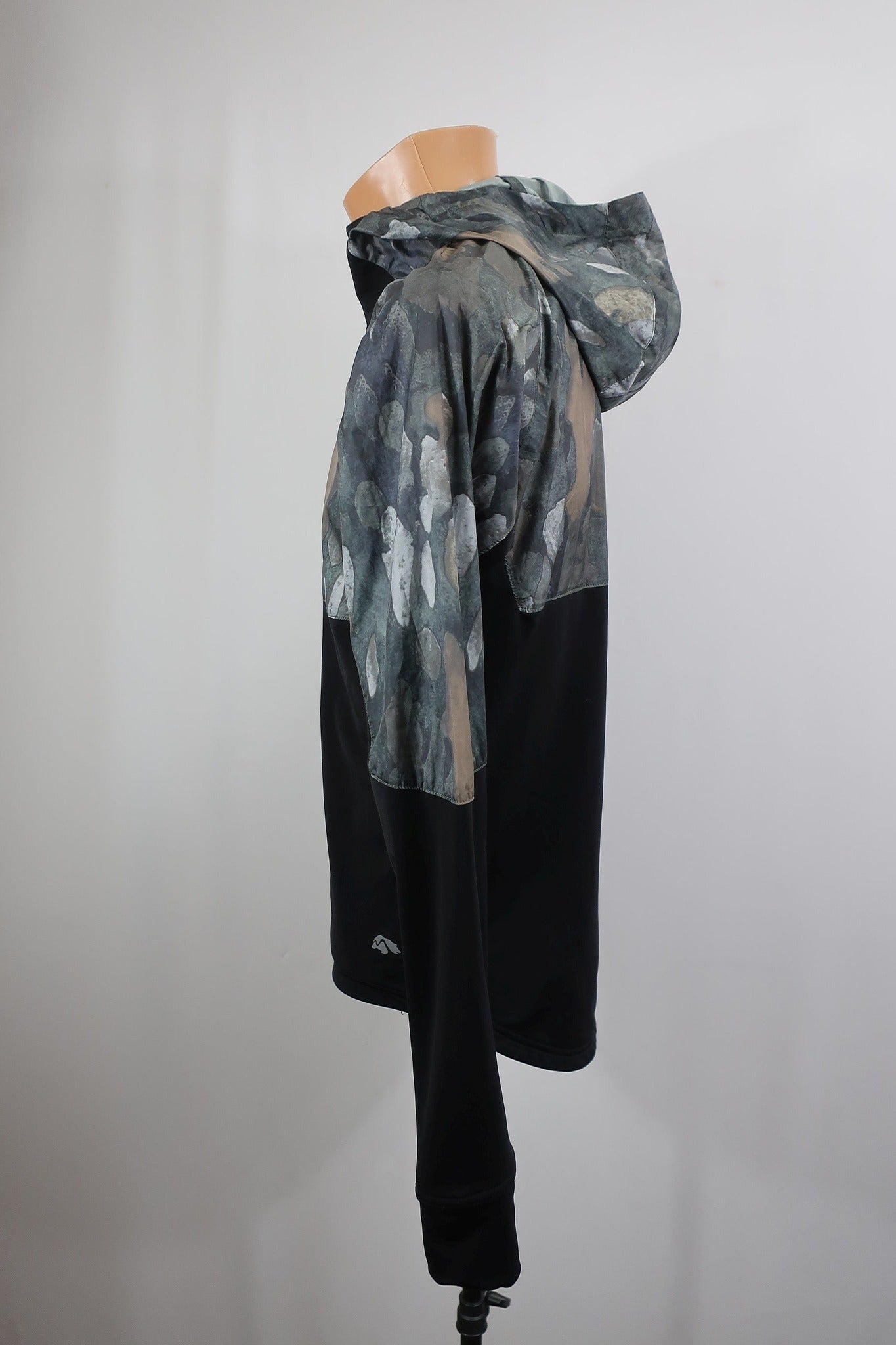 KARHU vyriška striukė/vėjinukė S/M dydis