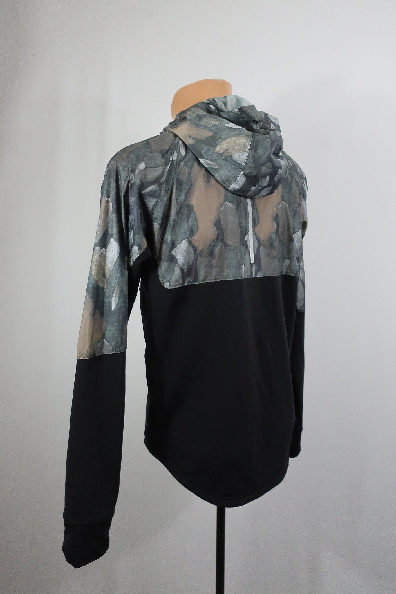 KARHU vyriška striukė/vėjinukė S/M dydis