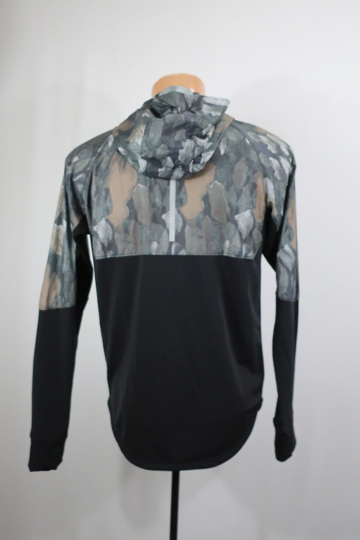 KARHU vyriška striukė/vėjinukė S/M dydis