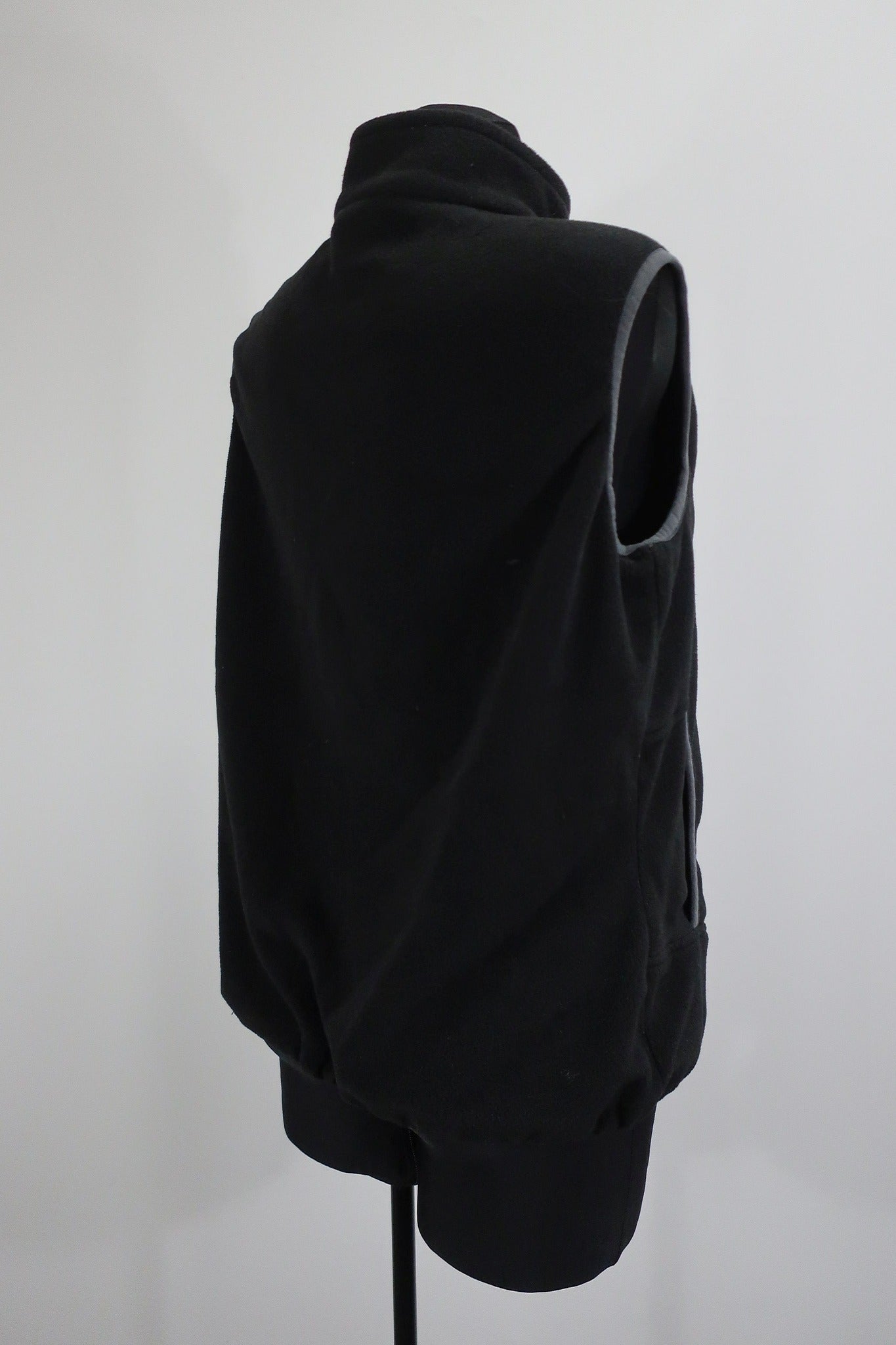 JACK WOLFSKIN moteriška flisinė liemenė L/XL dydis