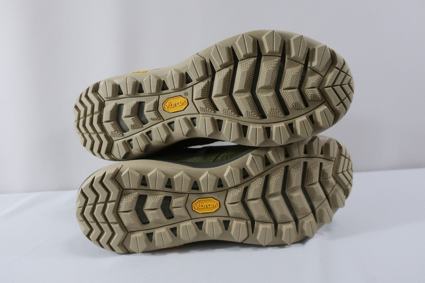 MERRELL nauji laisvalaikio, žygio batai 40,5 dydis