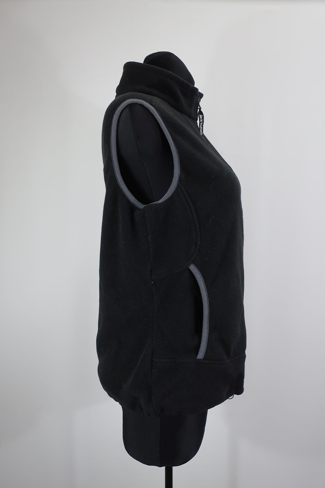 JACK WOLFSKIN moteriška flisinė liemenė L/XL dydis