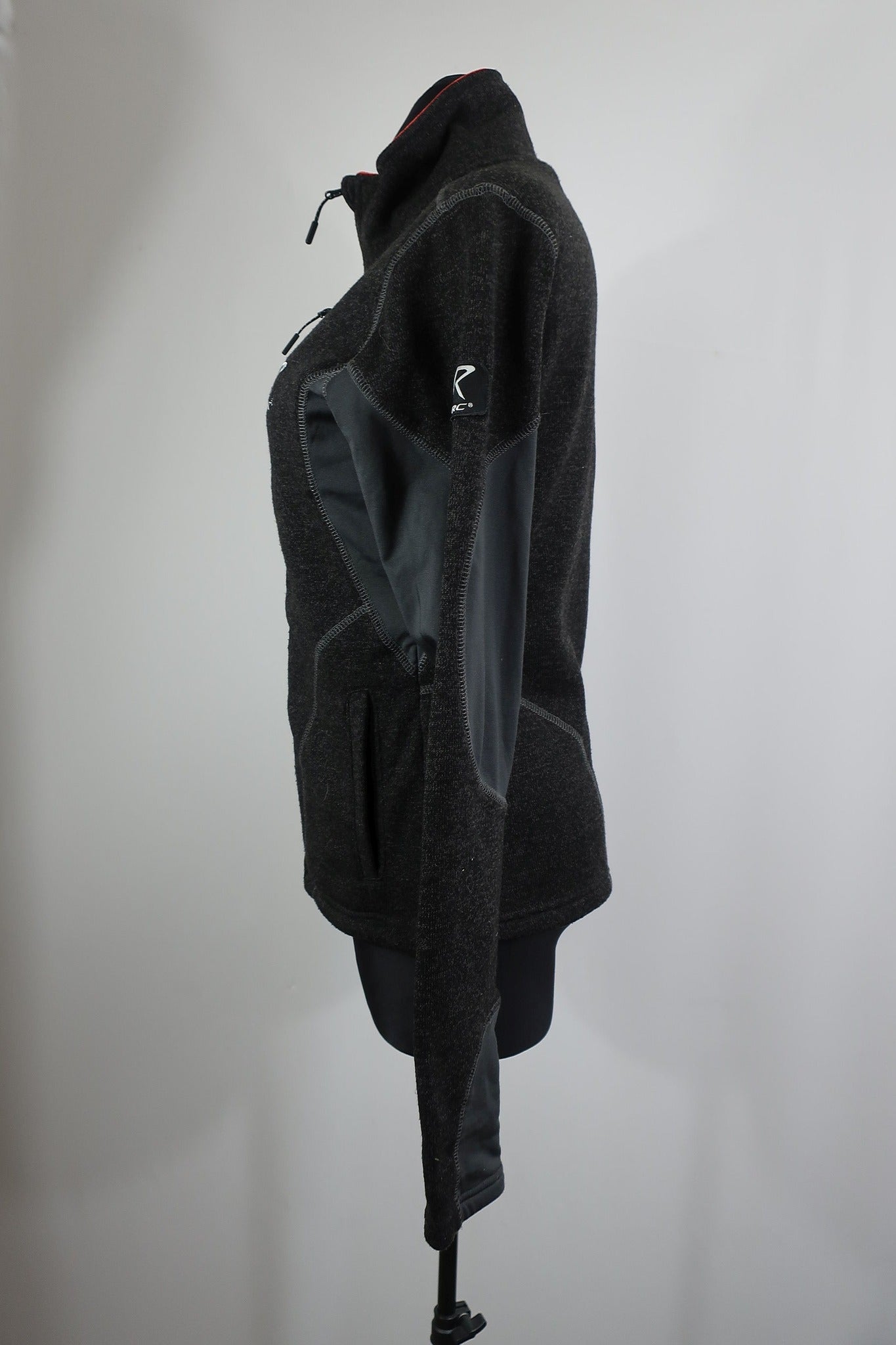 REVOLIUTION RACE moteriškas šiltukas M dydis