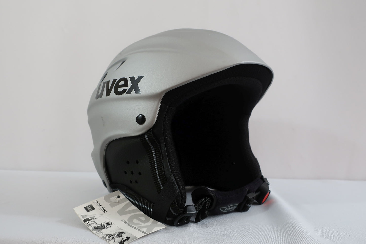 UVEX naujas šalmas XS/S dydis