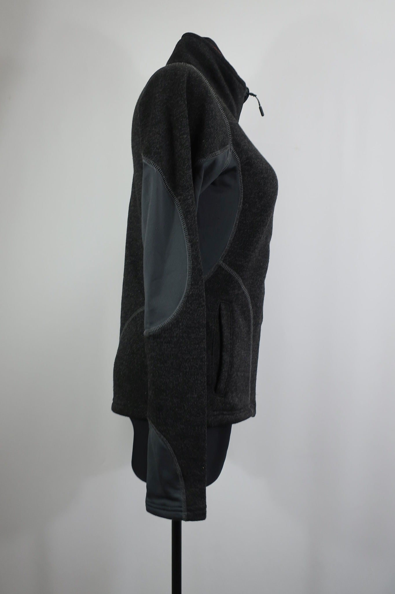 REVOLIUTION RACE moteriškas šiltukas M dydis