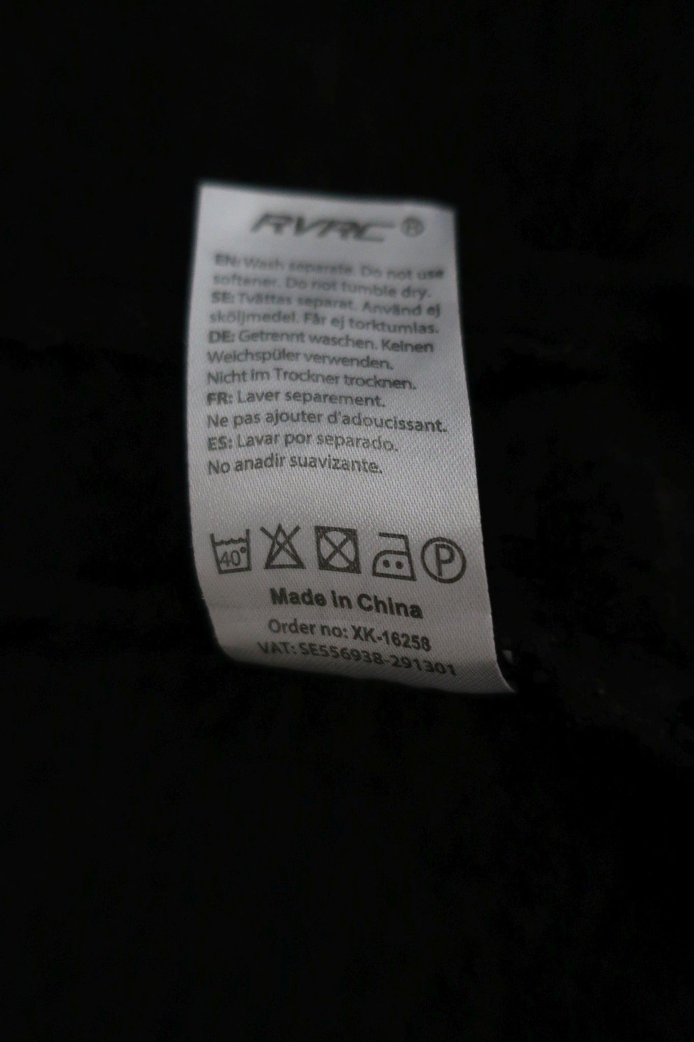 REVOLIUTION RACE moteriškas šiltukas M dydis