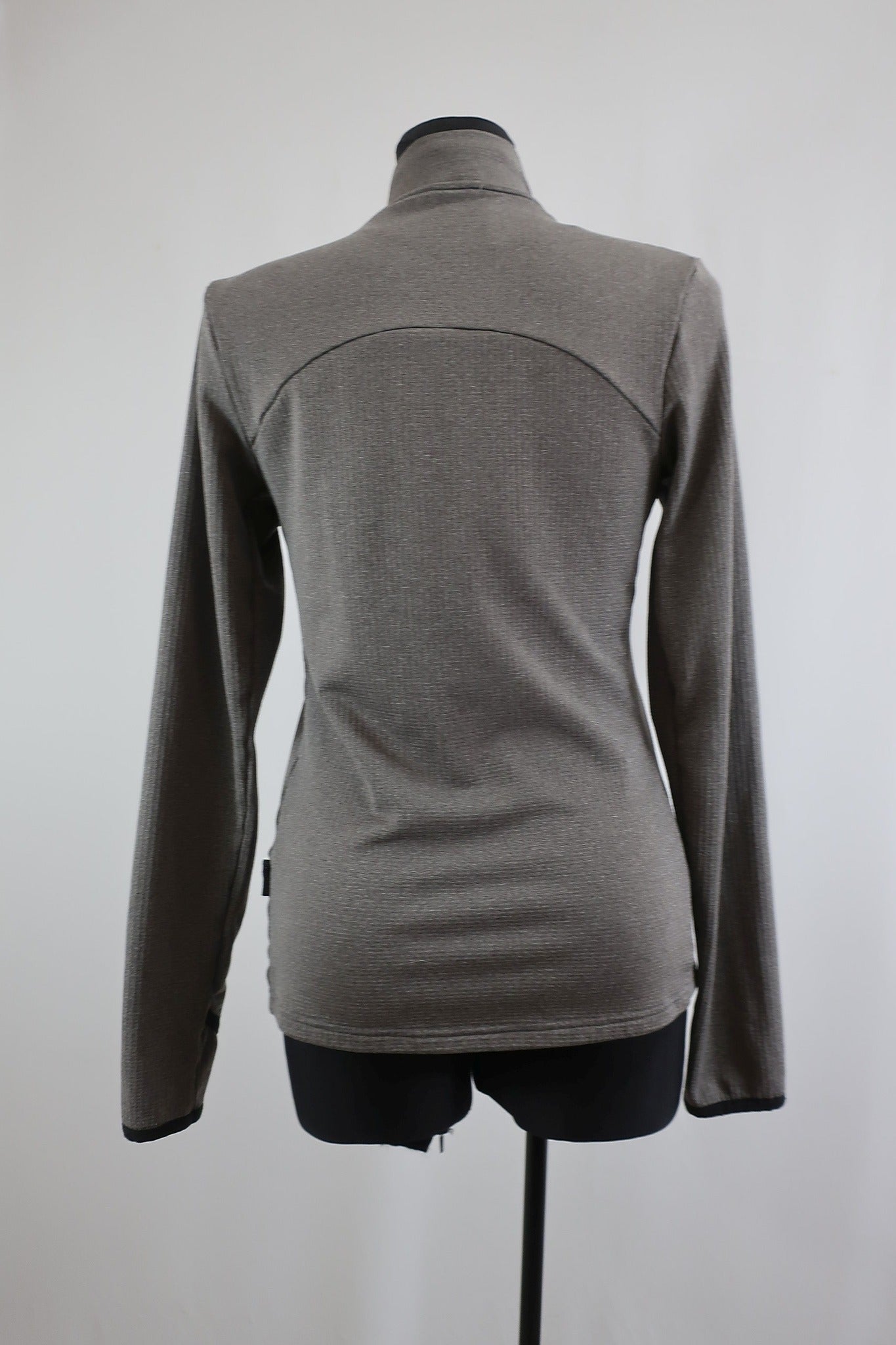 KARITRAA moteriškas šiltukas M dydis