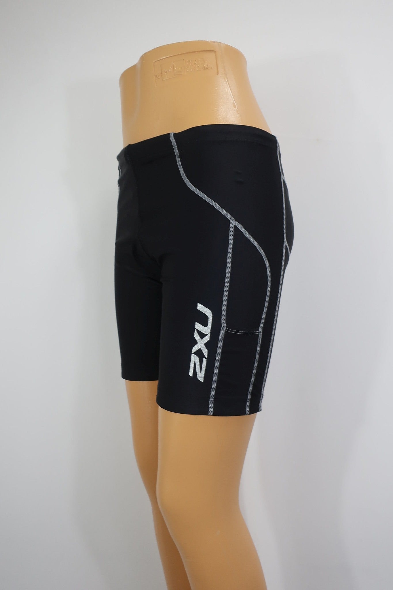 2XU kompresiniai sportiniai šortai S dydis