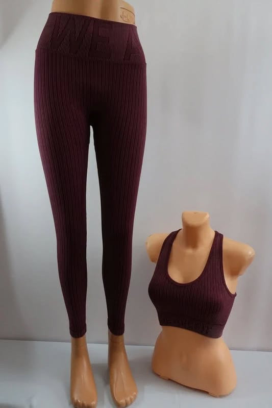 WE ARE FIT moteriškas sportinis komplektas - topas ir tamprės M dydis