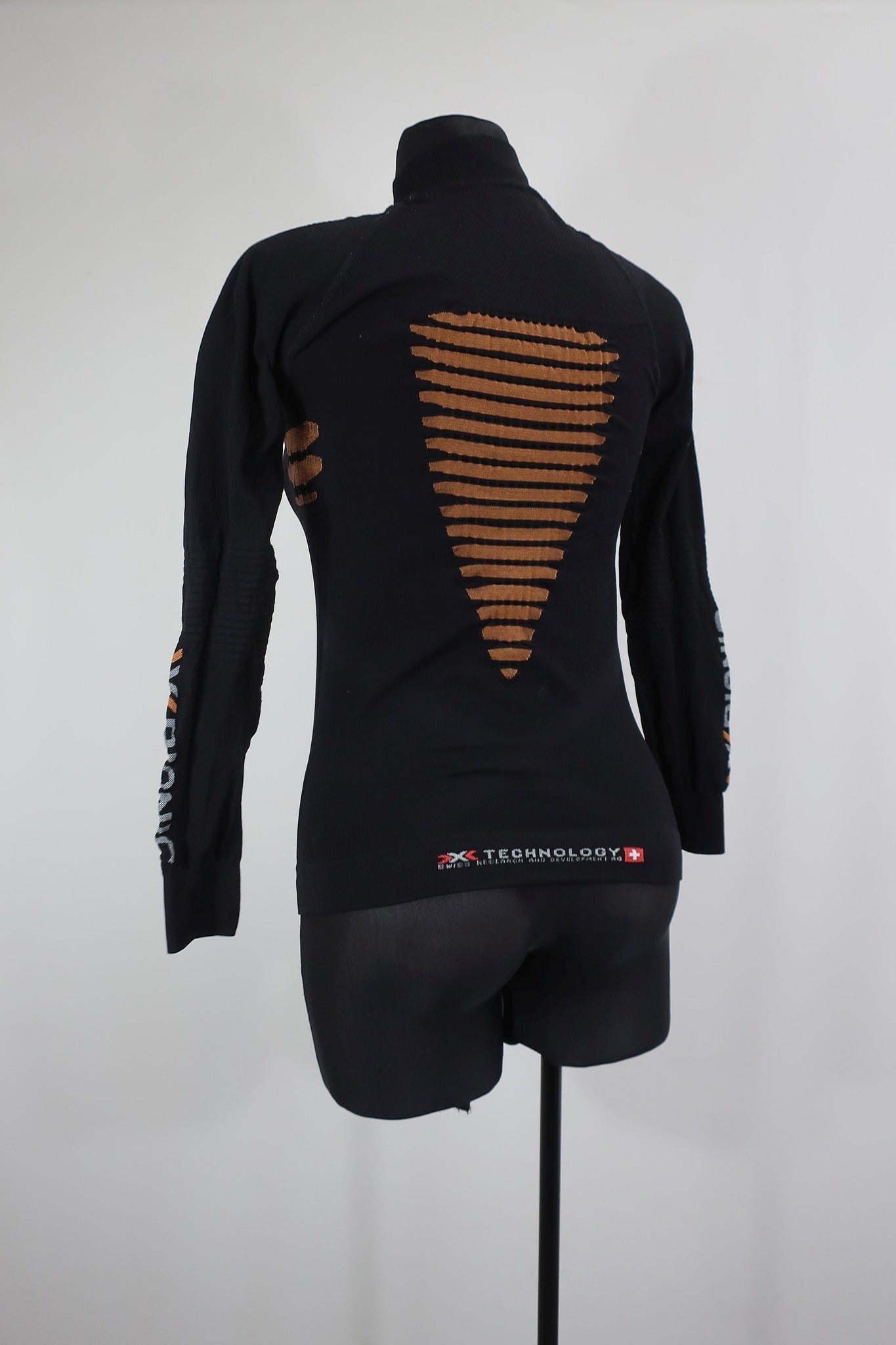 X BIONIC moteriški sportiniai, kompresiniai marškinėliai XS dydis