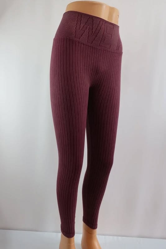 WE ARE FIT moteriškas sportinis komplektas - topas ir tamprės M dydis