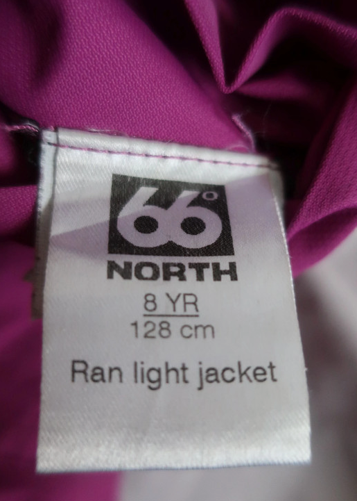 66 North Iceland vaikiška lengva, laminuota striukė 128 ūgiui