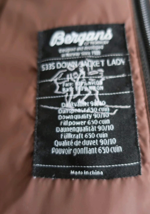 Bergans moteriška pūkinė striukė S dydis