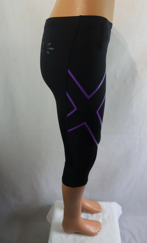 2XU moteriškos sportinės tamprės/ilgi šortai M dydis