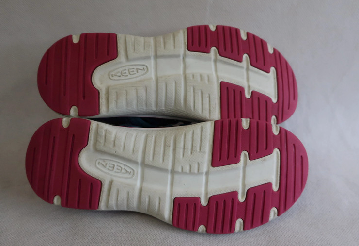 Keen sandalai 34 dydis