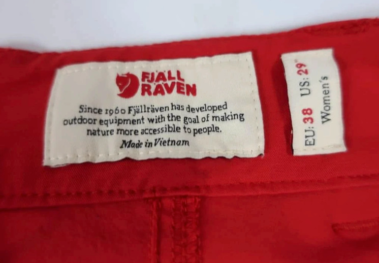 Fjallraven moteriški bridžai/ilgesni šortai 38 dydis