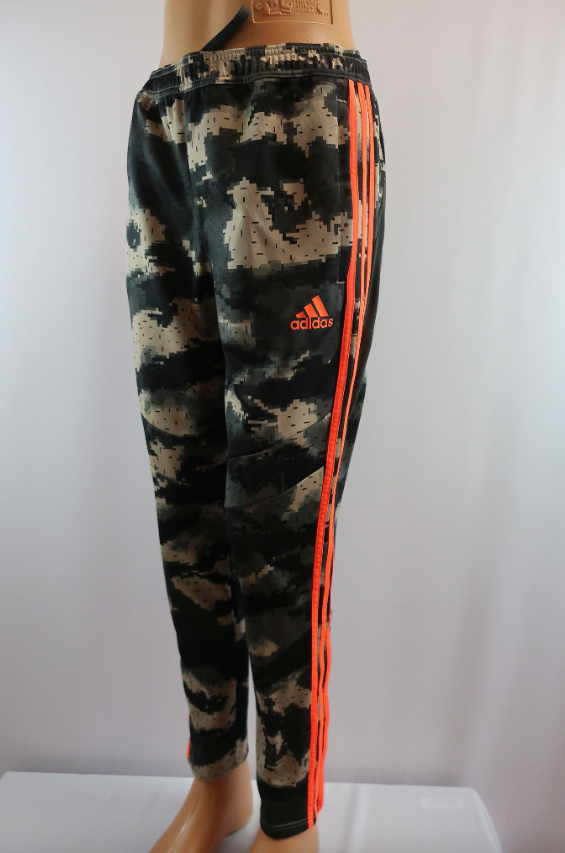 ADIDAS naujos sportinės, laisvalaikio kelnės S/M dydis
