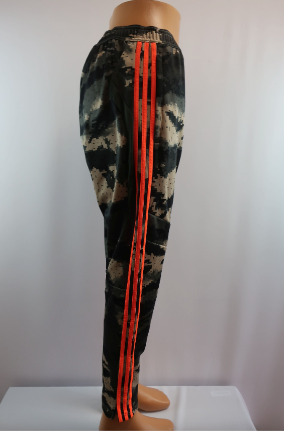 ADIDAS naujos sportinės, laisvalaikio kelnės S/M dydis
